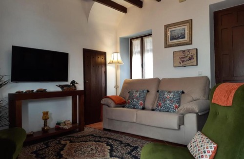 Aguilar de la Frontera House | Family-Friendly Retreat at La Cata with 9.4/10 Rating