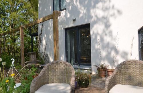 Villers-le-Bouillet House | Discover La Cave au Chat'pitre: Pet-Friendly Retreat