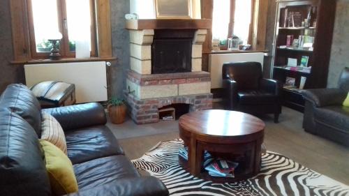 La Gorgue Bed & Breakfast | Experience La Ceriseraie: Pet-Friendly Oceanfront Retreat
