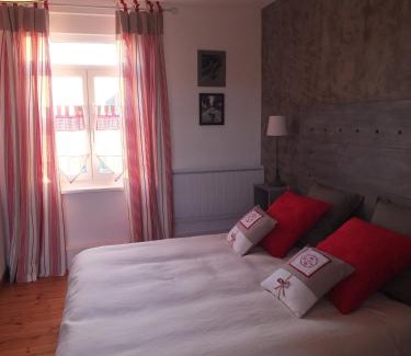 La Gorgue Bed & Breakfast | Experience La Ceriseraie: Pet-Friendly Oceanfront Retreat