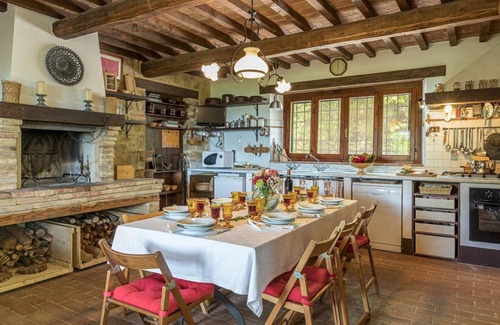 Gualdo Cattaneo Villa | Family-Friendly La Cerqua 8 in Gualdo Cattaneo