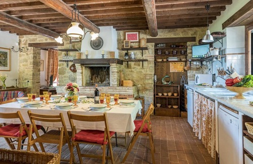 Gualdo Cattaneo Villa | Family-Friendly La Cerqua 8 in Gualdo Cattaneo