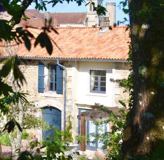 Piegut-Pluviers Villa | Oceanfront Retreat at La Châtaigne – Guest Rated 9.9/10