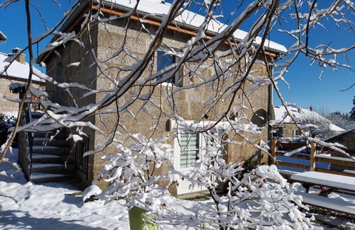 Mazet-Saint-Voy House | Pet-Friendly Escape at La Ch'tiote Meizou - Rated 9.5/10