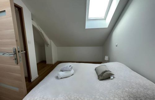 Parigne-lʼEveque House | Cozy La Chaleureuse Near Centre Parigné - Family & Pet Friendly