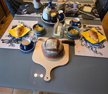Bas-Intyamon Bed & Breakfast | La chambre d'en haut