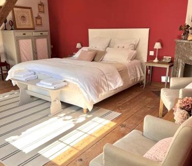 La Noe-Poulain Bed & Breakfast | Discover La Chambre d'hôte de Manou: Top-Rated in Normandie