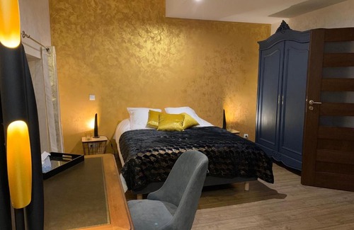 La Baffe Bed & Breakfast | Enchanting Oceanfront Retreat with Pool & Spa Amenities