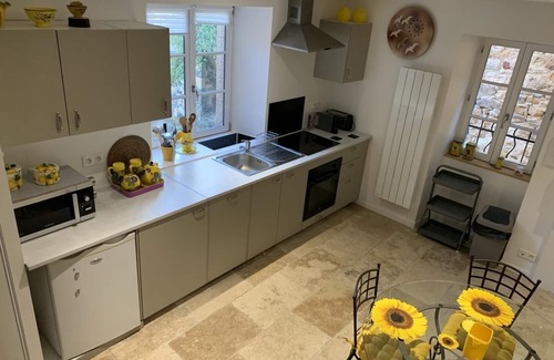 Champeix House | Pet-Friendly Retreat at La Champi'hôte - Champeix