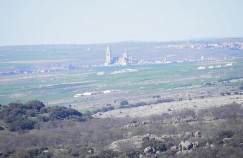 Otero de Herreros House | Pet-Friendly Retreat at La Chatarrería de Ferreros