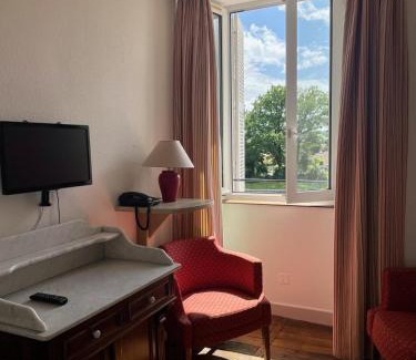 Saint-Etienne-de-Maurs Hotel | Relax at La Chatelleraie: Oceanfront with Pool Access