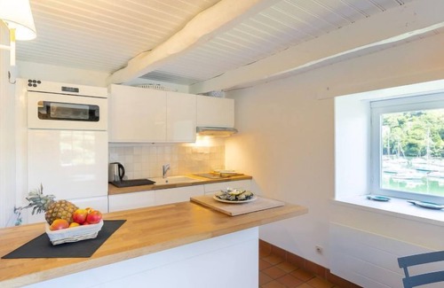 Nevez House | Unforgettable Oceanfront Escape at La Chaumière by Interhome