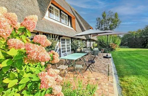 Vieux-Bourg House | La Chaumière du Vallon -Piscine- Pont-l'Évêque 8P