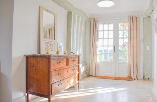 Vieux-Bourg House | La Chaumière du Vallon -Piscine- Pont-l'Évêque 8P