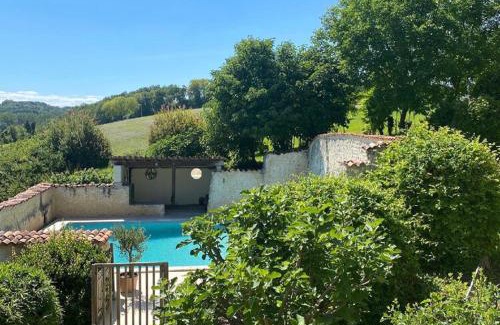 Salles-Lavalette House | Discover La Chaumière: Oceanfront Bliss Awaits You