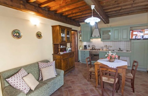 Gambassi Terme Apartment | Indulgent La Chicca: Oceanfront Retreat with Pool & Spa