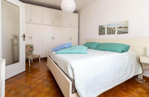 Desenzano del Garda Apartment | Indulge in La Chicca sui Tetti: 4-Star Family Retreat