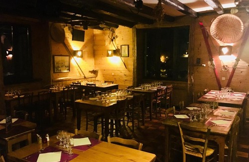 Gresse-en-Vercors Bed & Breakfast | Discover La Chicholiere: Pet-Friendly Retreat with Dining