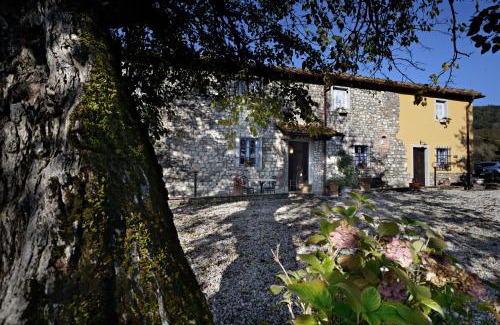 Barberino di Mugello House | Discover La Chiusuraccia: Oceanfront Family Getaway