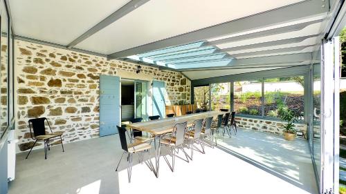Vaux-en-Beaujolais House | Family Getaway at La Chouette Etoilée with Ocean Views