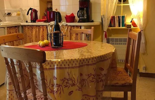 Molieres-sur-Ceze Apartment | La Cigale: Scenic Nature Park Retreat with Pool & Ocean View