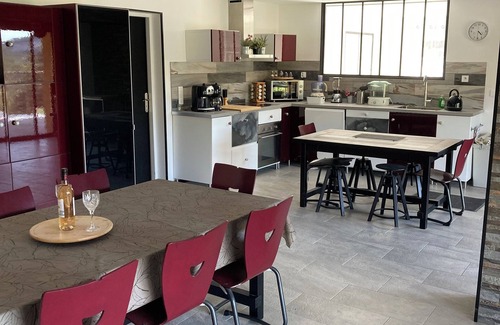 Cabasse Apartment | La Cigale - We offer: 3 rooms for a total of 8 people.