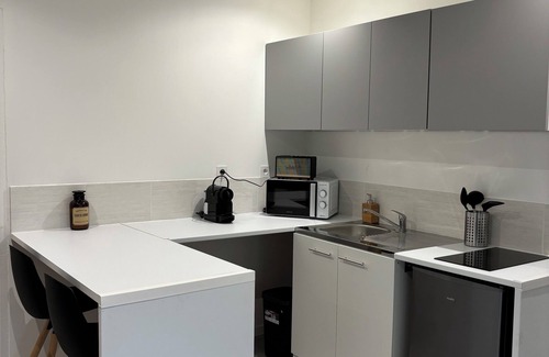 Sollies-Ville House | La Cigalière 1 : charming T1 bis of 32 m2