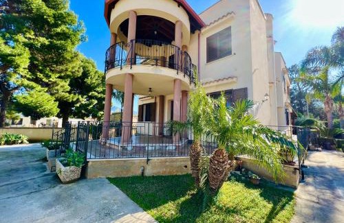 Villa Grazia di Carini Apartment | Oceanfront Bliss at La Cinisara - Rated 10/10 by Guests