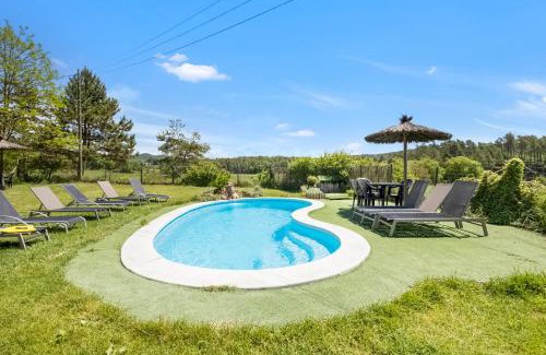 Sant Boi de Llucanes House | Experience La Cirera: Pet-Friendly Hotel with Pool Access