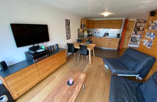 Heremence Bed & Breakfast | Discover La Clé des Champs: Pet-Friendly Getaway with High Ratings