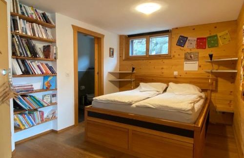 Heremence Bed & Breakfast | Discover La Clé des Champs: Pet-Friendly Getaway with High Ratings