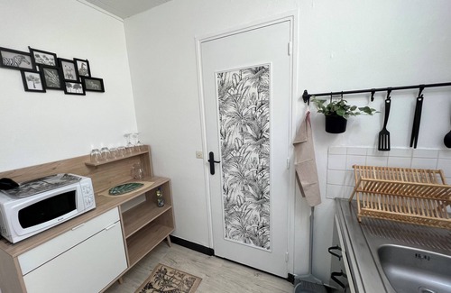 Incheville House | Explore La clé Exotique: Family-Friendly Getaway Near Water
