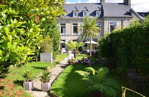 Valognes Bed & Breakfast | Family-Friendly Retreat at La Closerie d'Azélie - 9/10 Rating