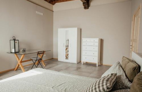 Bellinzago Novarese House | Pet-Friendly Retreat at La Cocca Home with Breakfast Included