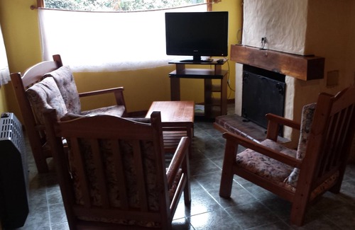 Lanin National Park House | Modern La Colella: Central Cabin with Family & Pet Amenities
