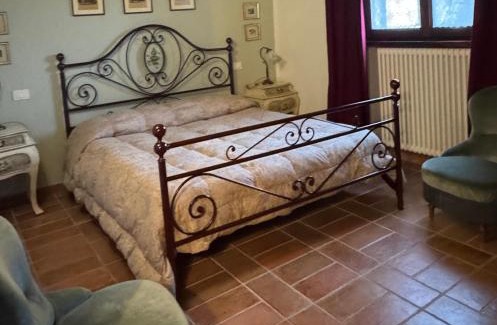 Cagli Apartment | Inviting La Collina Dei Ciliegi with Oceanfront Views