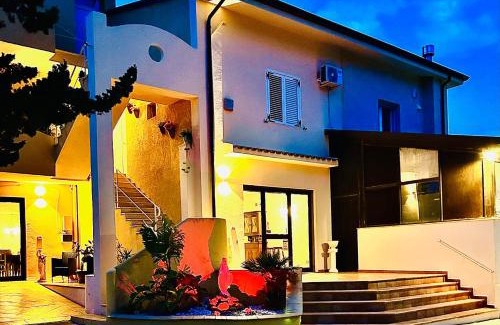 Palma di Montechiaro Bed & Breakfast | Discover La Collina sul Mare: Ocean View & Pet Friendly