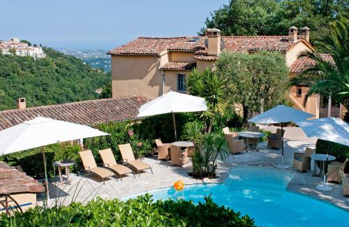 Vence Bed & Breakfast | Indulge at La Colline de Vence: Oceanfront Pool & Spa