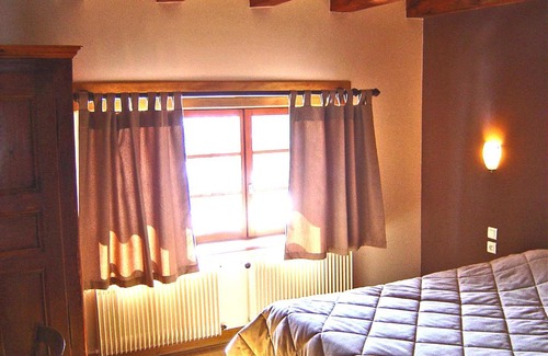 Les Combes Hotel | Discover La Combe d'Abondance: Pet-Friendly Retreat