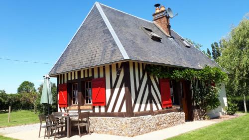 Plasnes House | Idyllic La Commère: Family-Friendly Gîte in Nature's Embrace