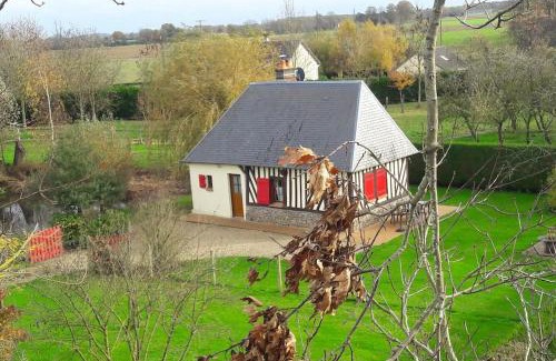 Plasnes House | Idyllic La Commère: Family-Friendly Gîte in Nature's Embrace