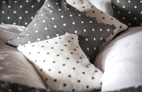 Le Pont House | Discover La Commanderie: 4-Star Family-Friendly Retreat