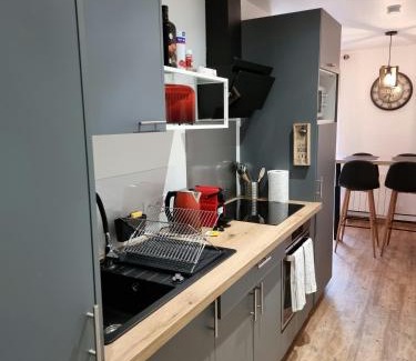 Billere Apartment | Discover La Comoé: Ideal for Families Near Pau Centre