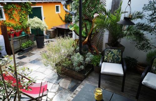 Saint-Nazaire Apartment | Discover La Compagnie des 5 Mondes: Pet-Friendly Retreat