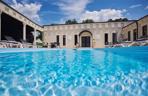 Hulubesti House | Unforgettable Stays at La Conac Resort: 4-Star Paradise