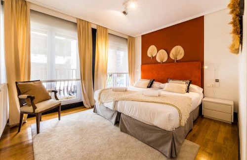 San Sebastian Centro Apartment | Oceanfront Oasis: LA CONCHA BEACHVIEW in San Sebastian