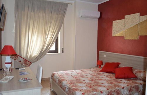 Tropea Bed & Breakfast | Oceanfront Escape at La Conchiglia - Perfect for Families
