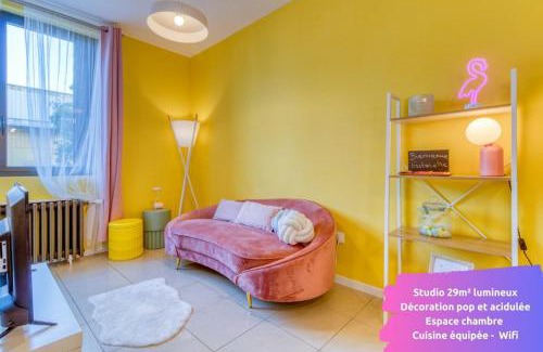 Douai Apartment | Unique La Confiserie: Family-Friendly and Bright Stay