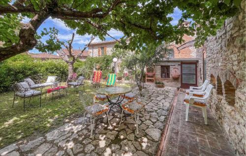 Corciano House | Family-Friendly 2 Bedroom Home in Corciano Awaits You