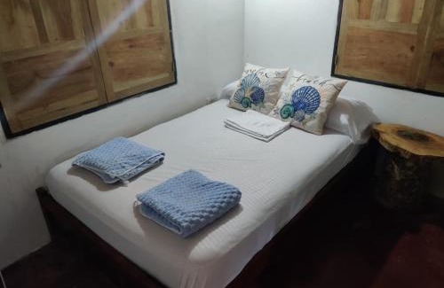 San Bernardo del Viento House | Pet-Friendly Hostal Cangrejo Azul with 9/10 Guest Rating